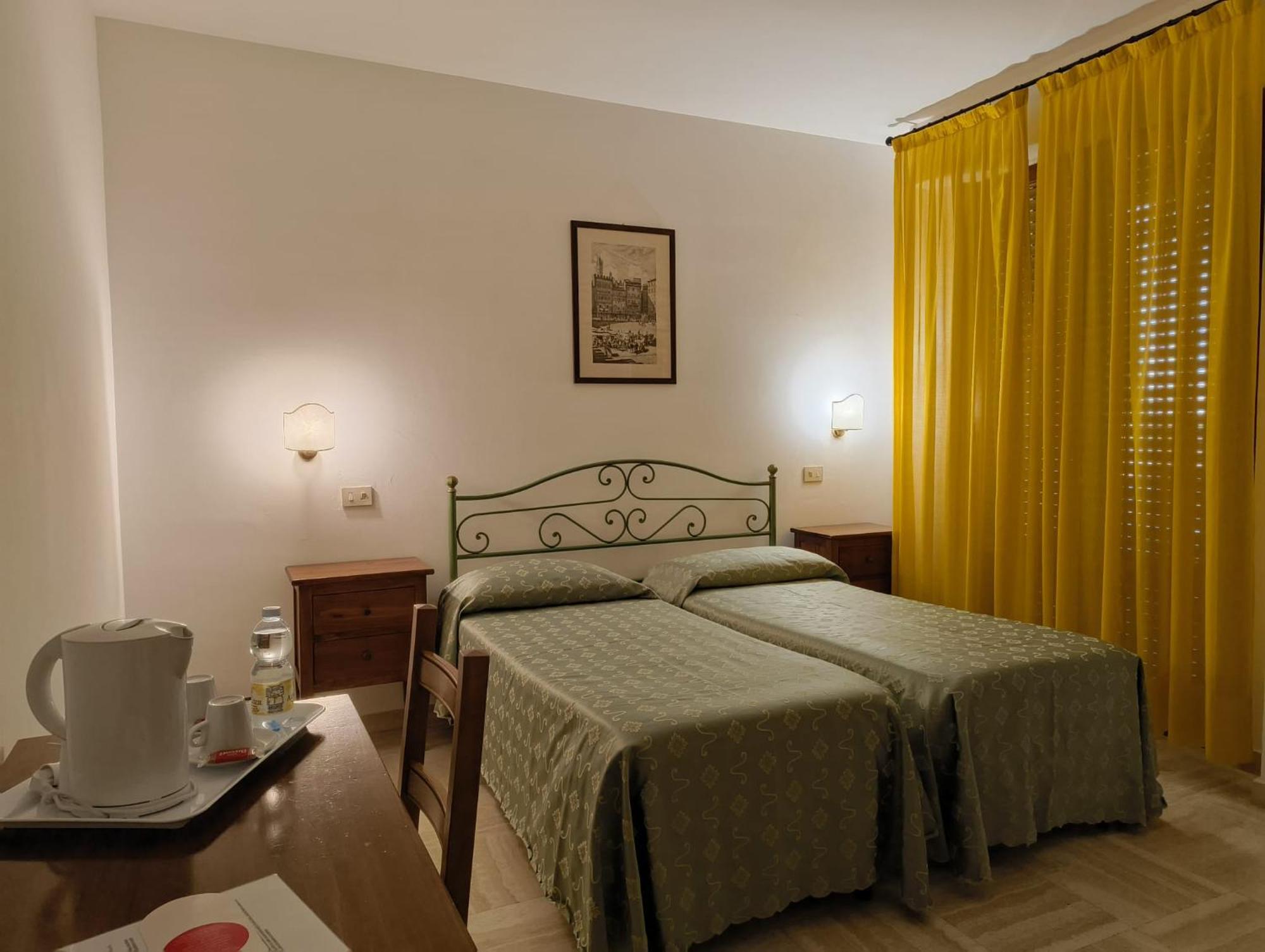 Hotel I Platani Sienne Extérieur photo