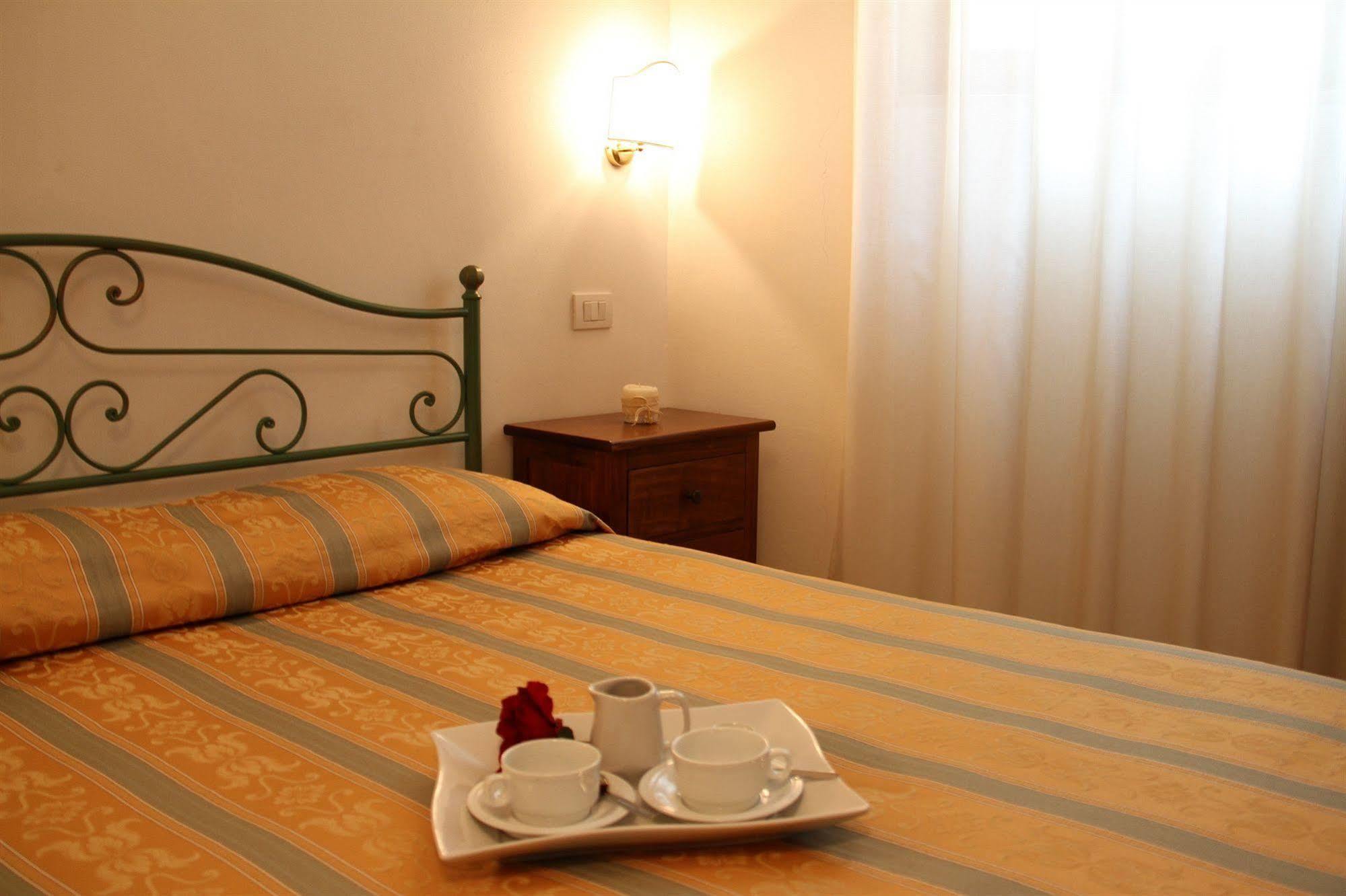 Hotel I Platani Sienne Extérieur photo