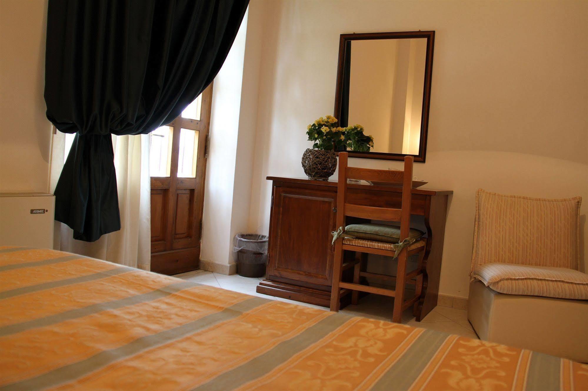 Hotel I Platani Sienne Extérieur photo